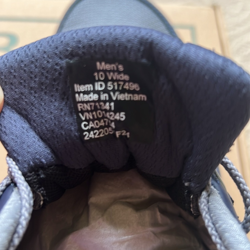 Men’s New L.L. Bean Comfort Fit Walkers - Picture 8 of 10